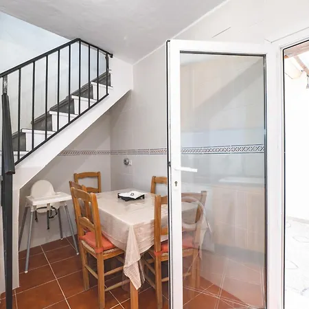 Cubo's Nueva House Town Center Holiday home *